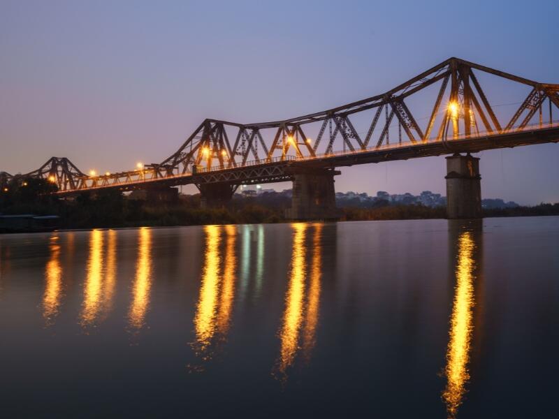 Cầu Long Biên là một công trình kiến trúc độc đáo và có ý nghĩa lịch sử lớn đối với người dân Hà Nội
