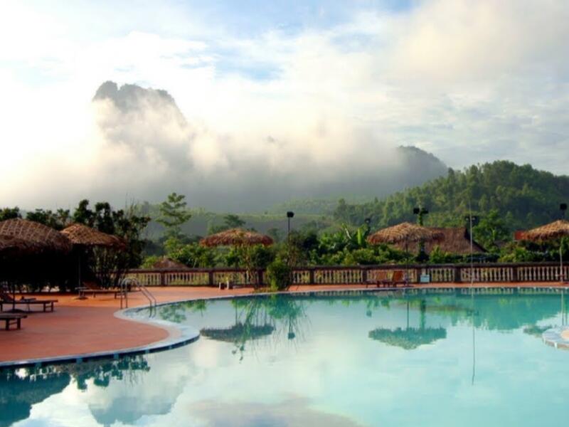 V Resort là địa điểm tắm khoáng nóng gần Hà Nội 
