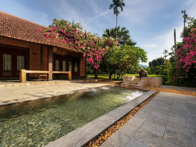 Asean Resort nằm tại Hòa Lạc, Thạch Thất và chỉ cách Hà Nội 35km