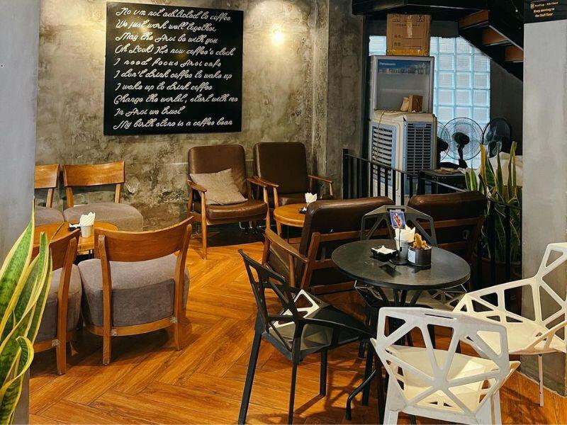 AROI Dessert Cafe