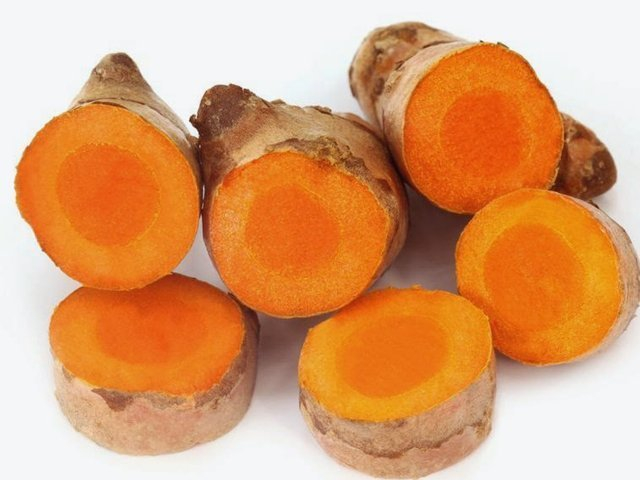 Trị mụn thâm, làm mờ sẹo cùng bột nghệ