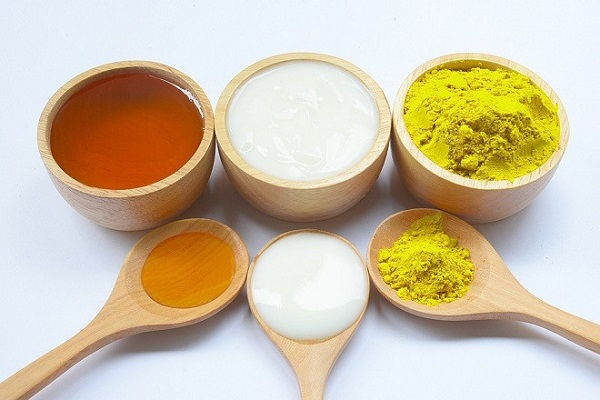 Da mịn màng với mặt nạ mật ong