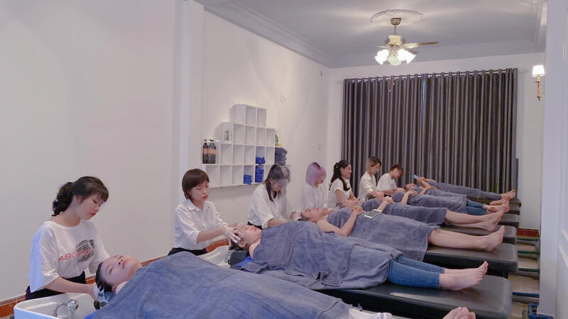 Hair Salon Nguyễn Vinh