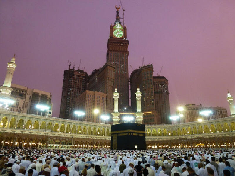 Tháp Abraj Al-Bait (15 tỷ USD)