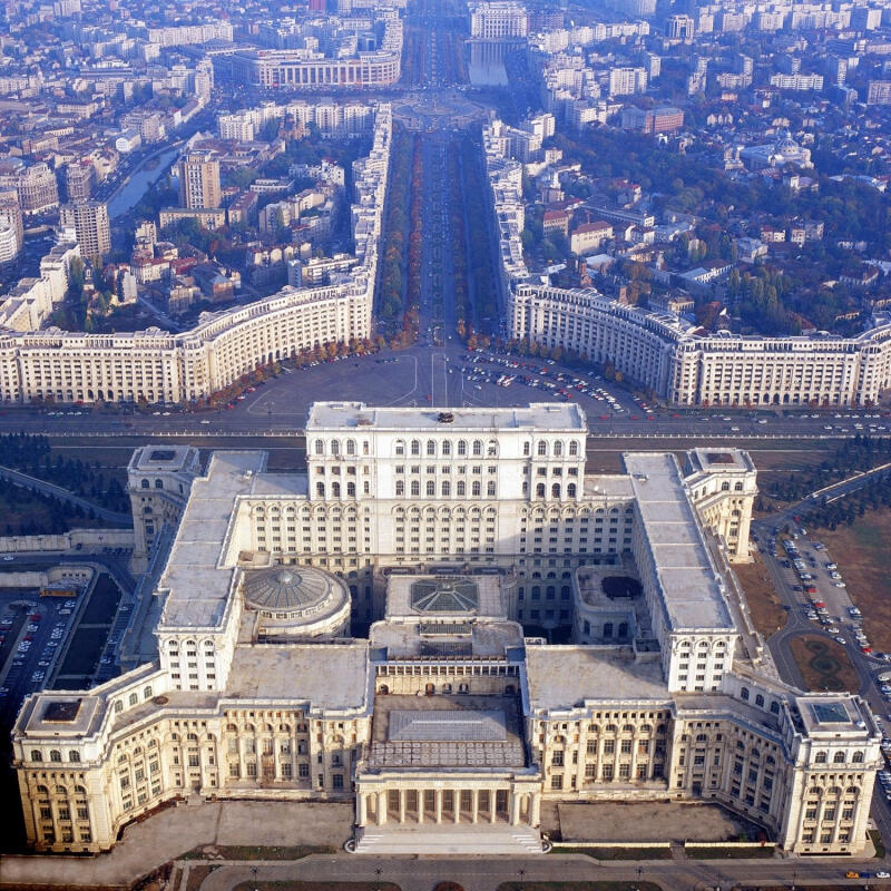 Palace of the Parliament (3,9 tỷ USD)