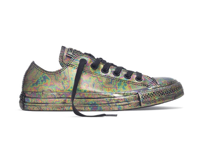Tạo ấn tượng cho chàng với Converse