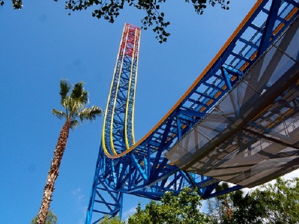 Superman The Ride (160 km/giờ)