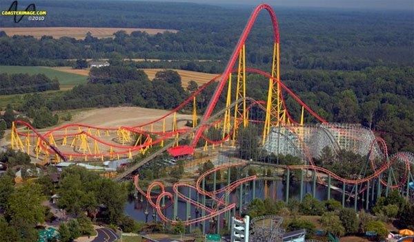 Intimidator 305 (140 km/giờ)