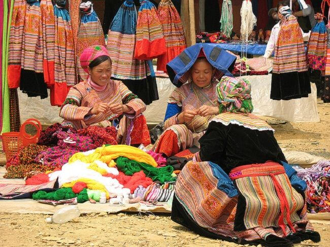 Làng thổ cẩm Tả Phìn