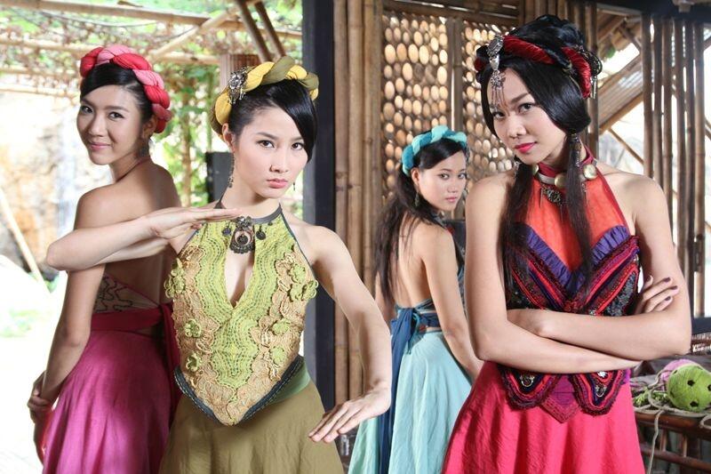 Chờ người nơi ấy