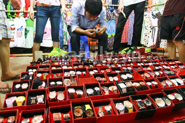 Chợ sinh viên Cầu Giấy