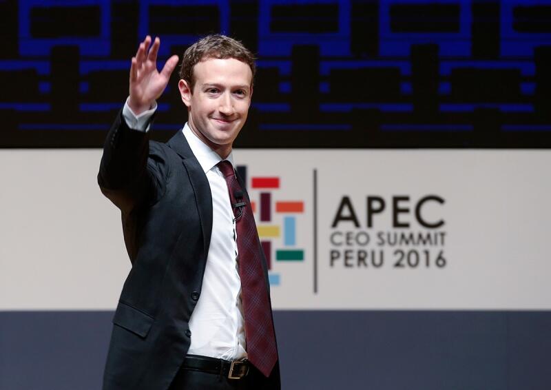 Facebook.com (1,5 tỷ khách truy cập)