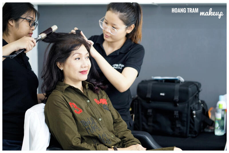 Hoàng Trâm Makeup Store