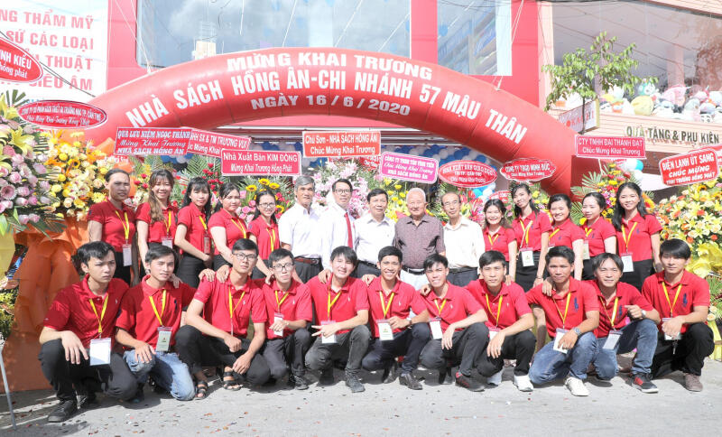Nhà sách Hồng Ân