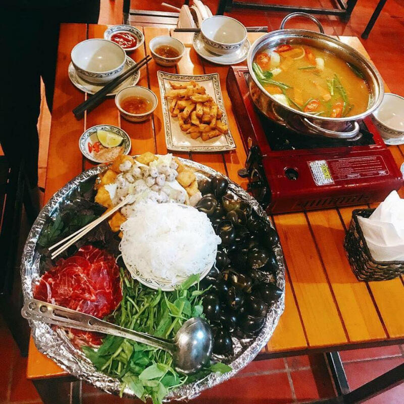 Nhà Hàng Quán Xưa