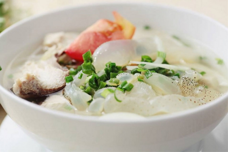 Phố bún sứa trên đường Bà Triệu