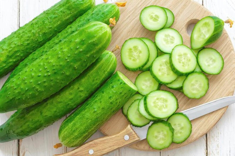 Nha đam với dưa chuột và sữa chua