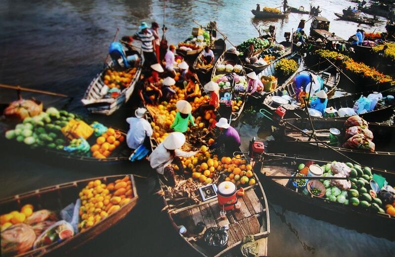 Chợ nổi Phong Điền