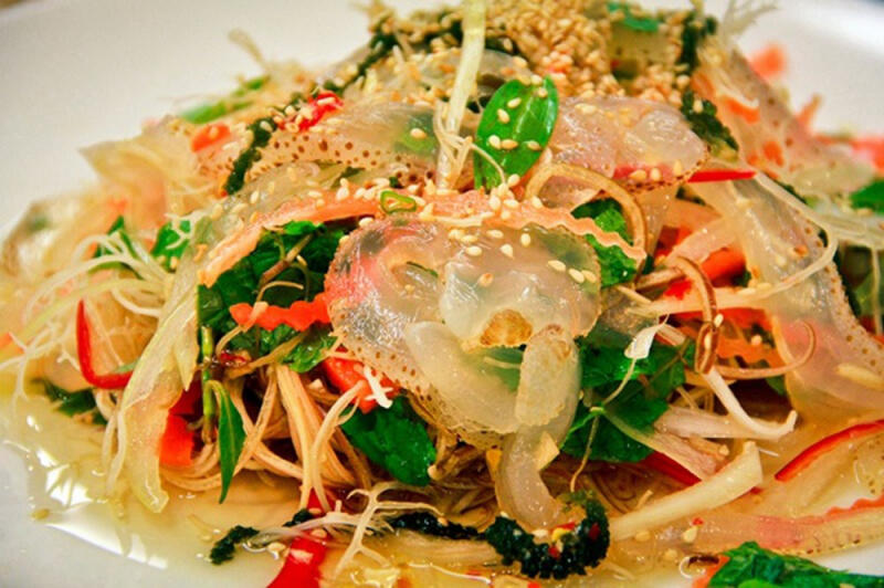 Nộm sứa Cô Tô