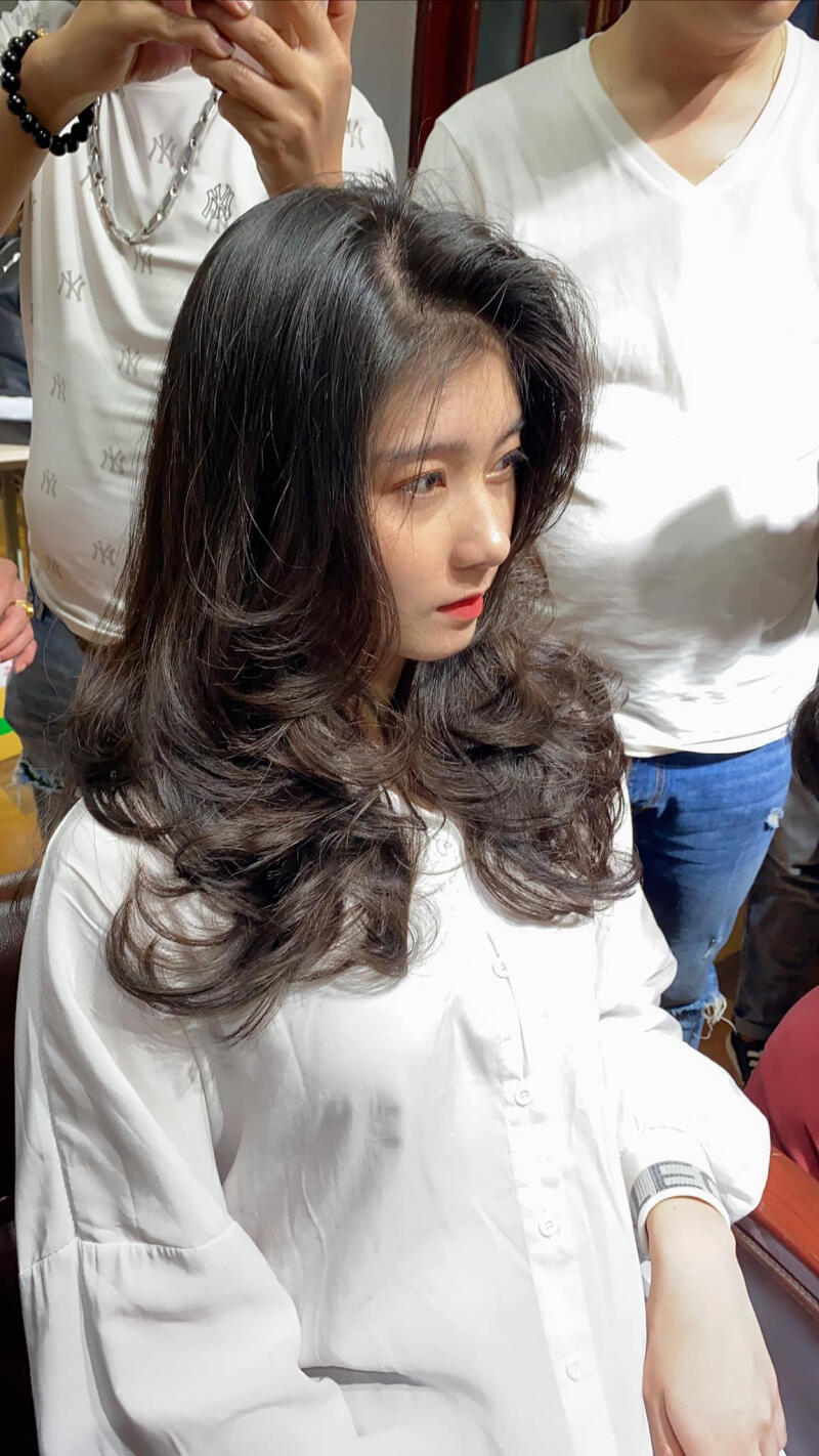 Salon Nguyễn Bình