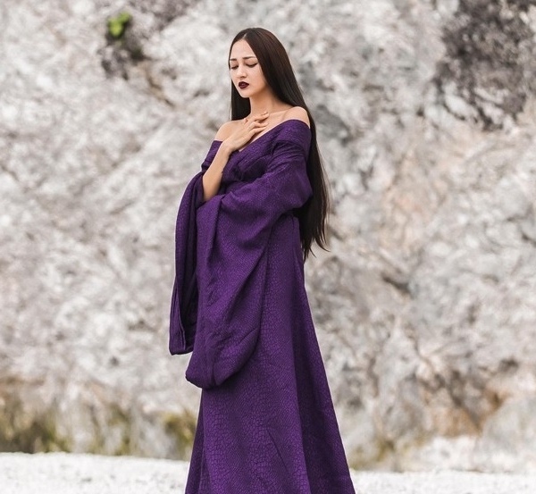 Sống xa anh chẳng dễ dàng