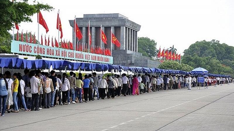 Viếng Lăng Bác