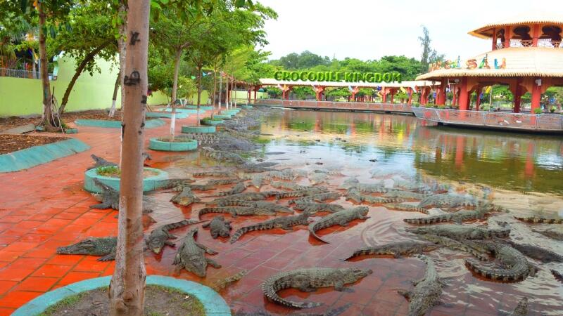 Khu du lịch văn hóa Suối Tiên