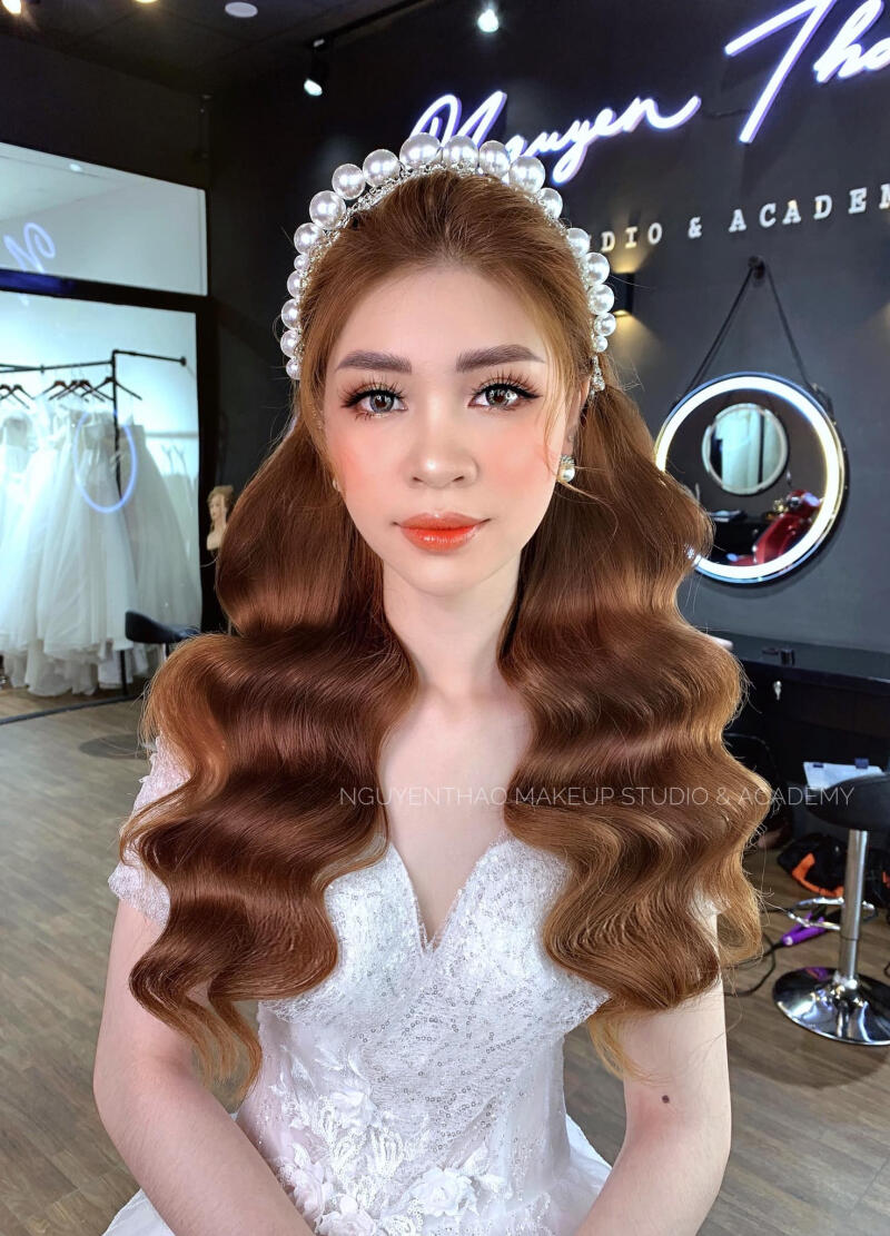 NGUYỄN THẢO- Makeup Studio & Academy