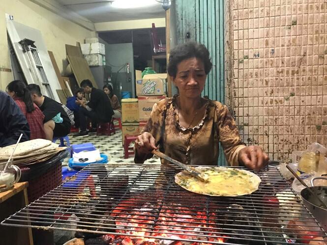 Bánh tráng nướng Bà Khùng
