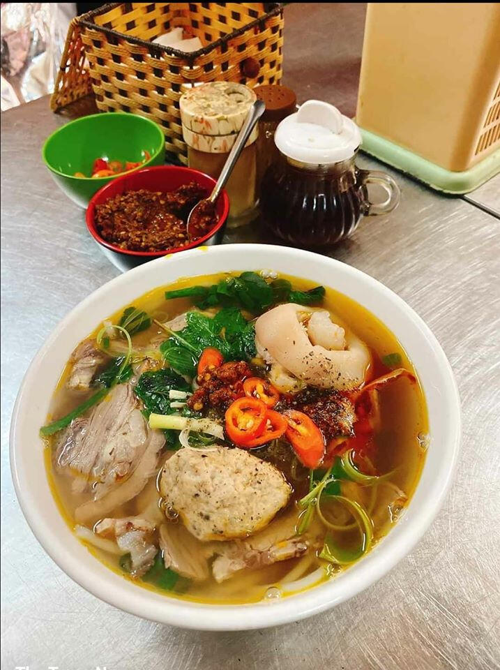 Bún bò Huế Dũng Cố
