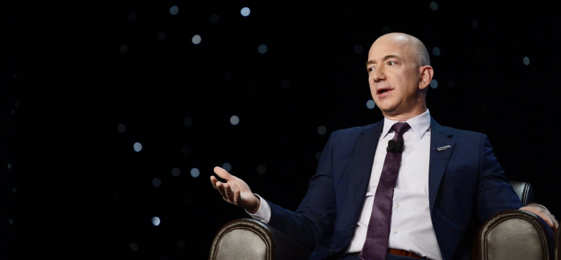 Ông chủ Amazon – Jeff Bezos trở thành người giàu nhất trong lịch sử với khối tài sản 150 tỷ USD
