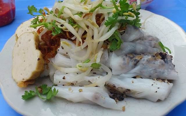 Bánh cuốn nóng