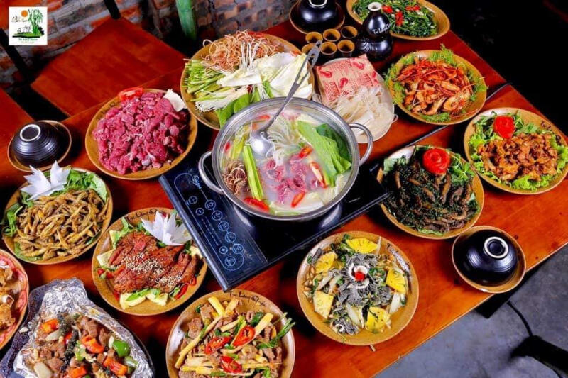 Lẩu trâu Tre Làng Quán
