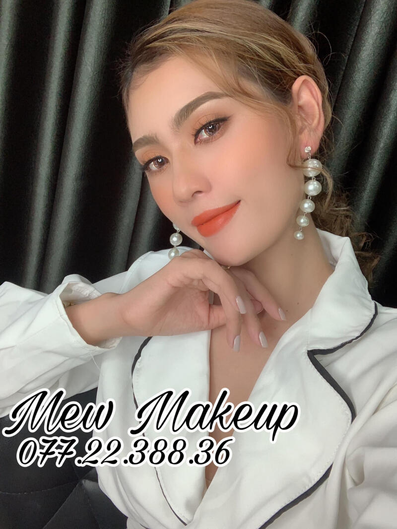 Mew MakeUp