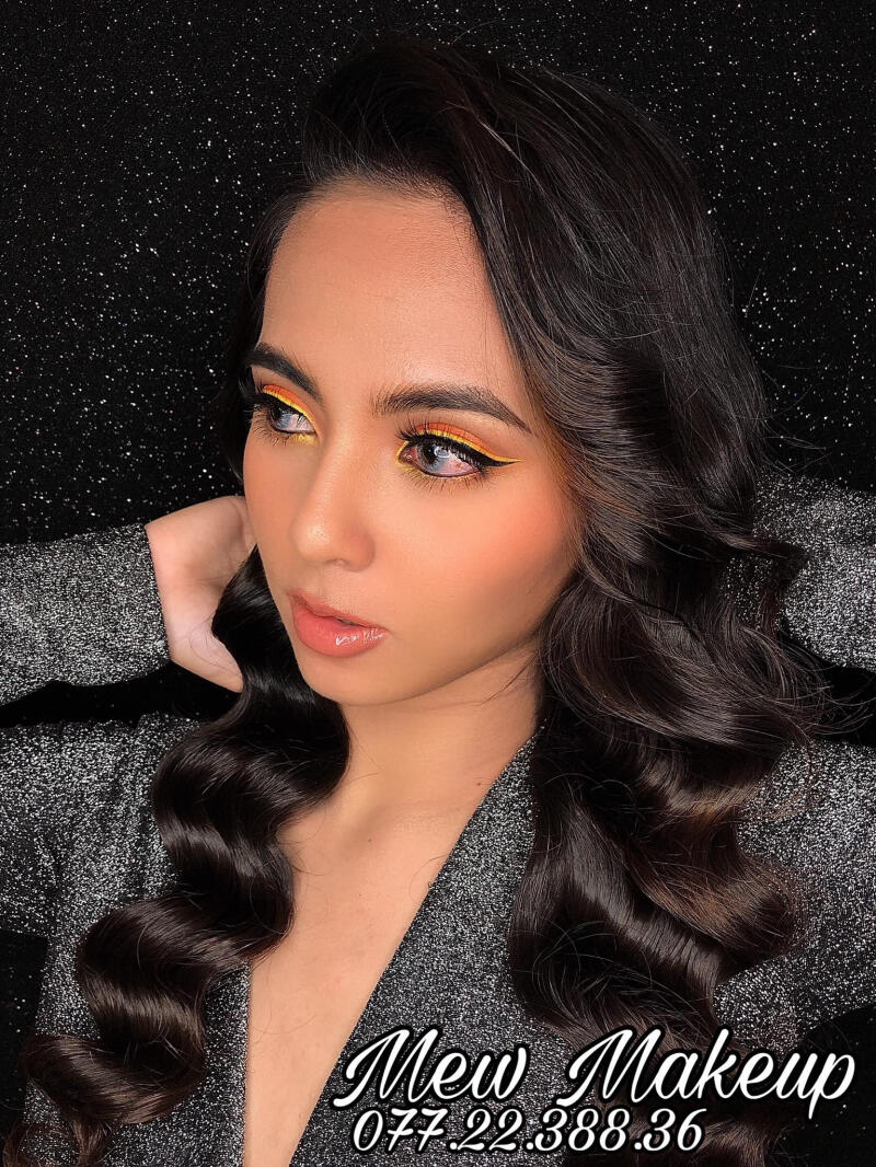 Mew MakeUp