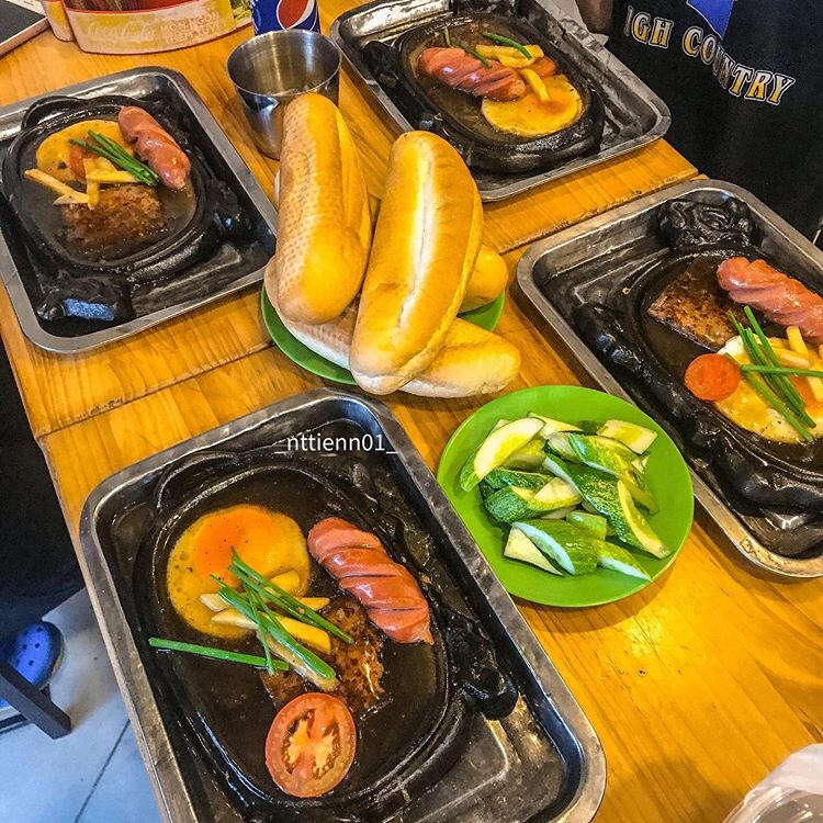 Bánh mì Ô Long