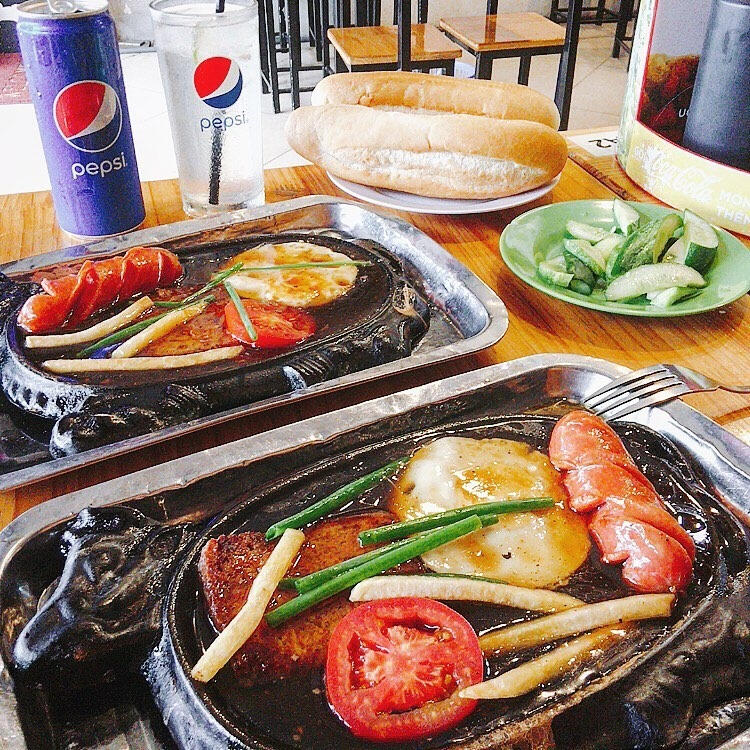 Bánh mì Ô Long