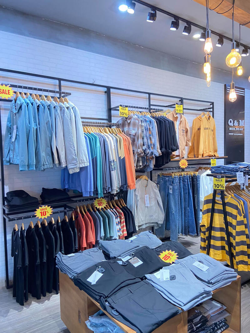 Q & M Shop