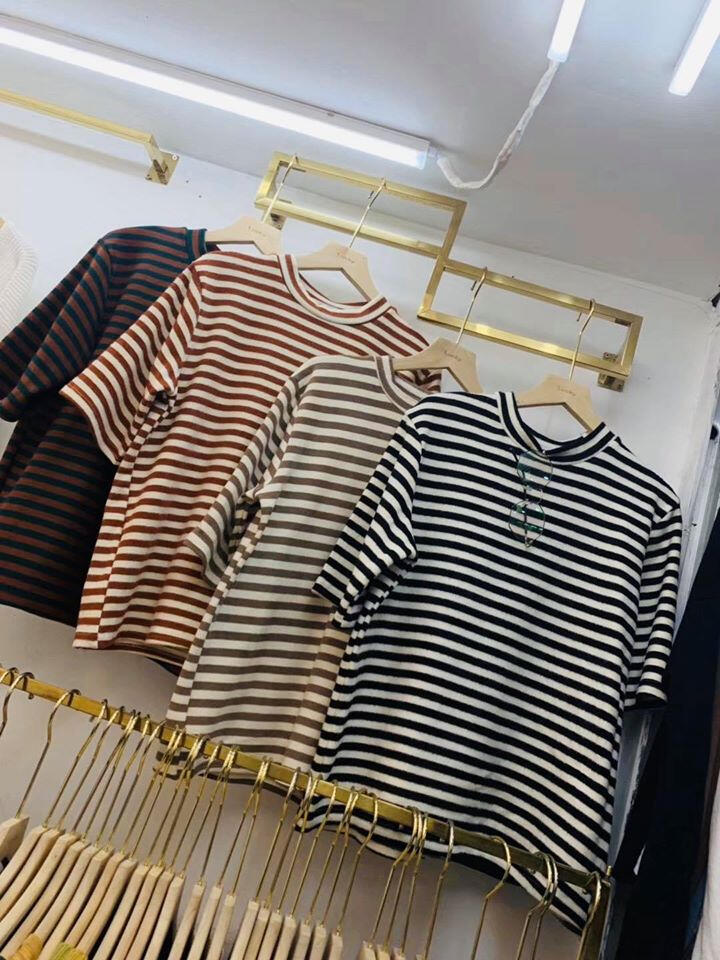 Lyn's - Clothes & Accessories