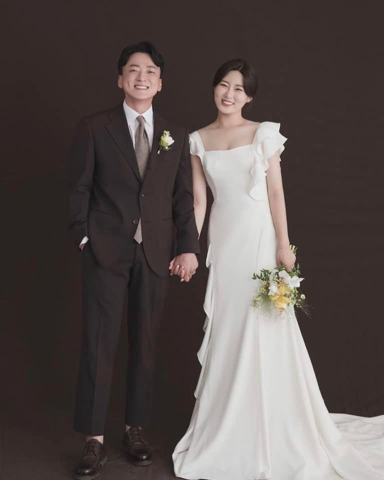 Váy cưới Hàn Quốc Young Bridal