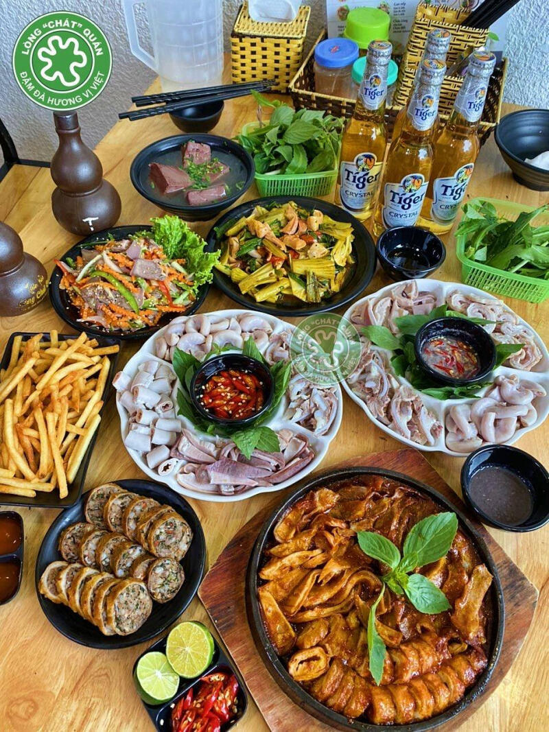 Lòng Chát  Quán