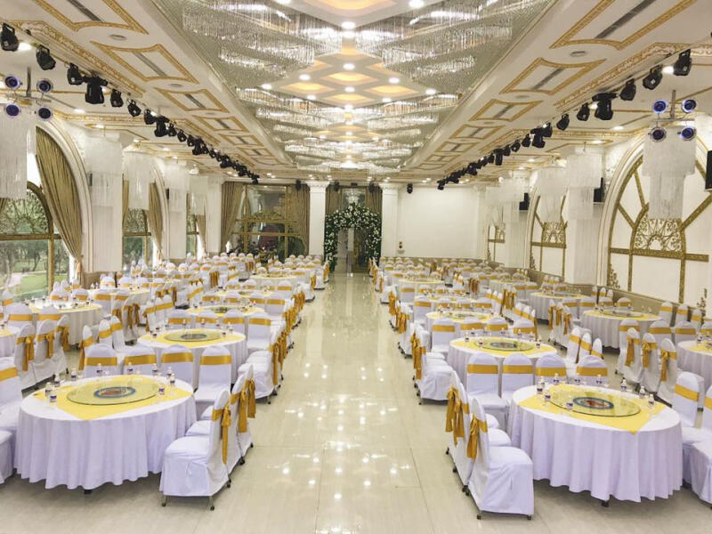 Khách sạn Vị Hoàng