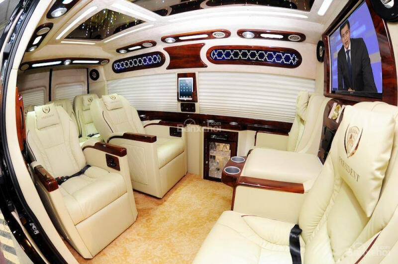 Nhà xe Limousine X.E Việt Nam
