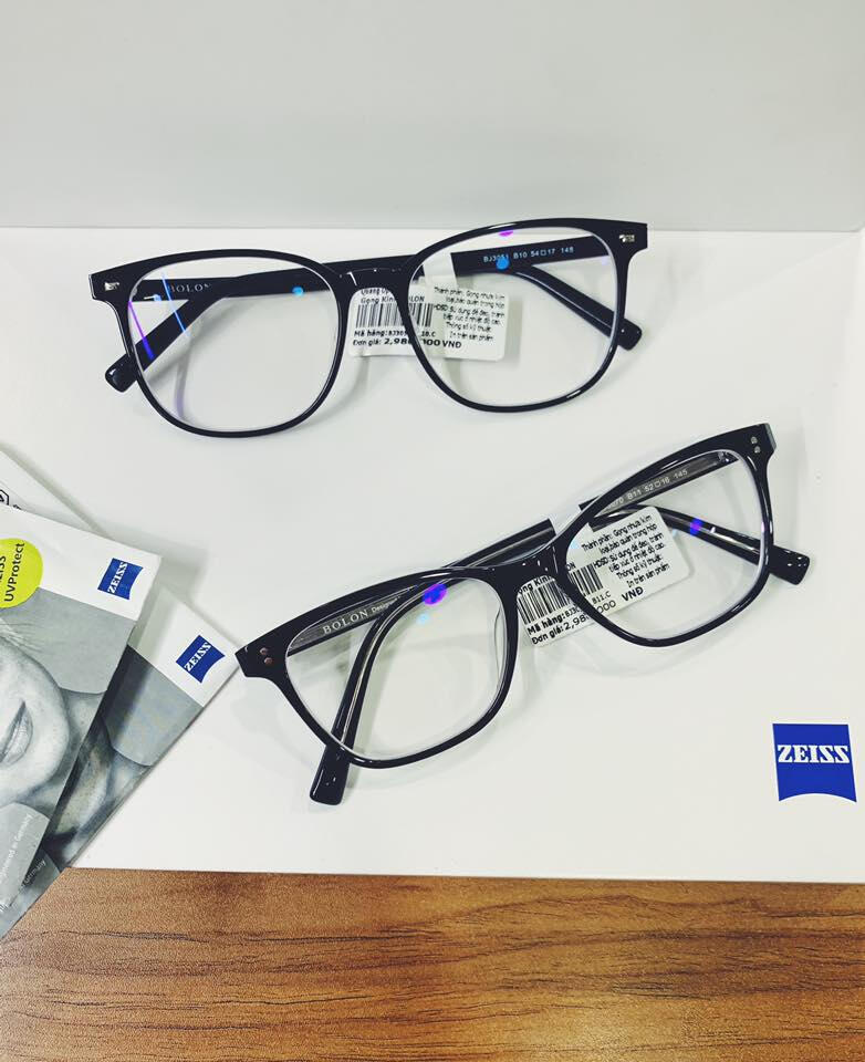 Cửa hàng kính thuốc chuyên nghiệp Quang Optic