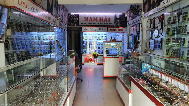 Cửa hàng mắt kính Nam Hải