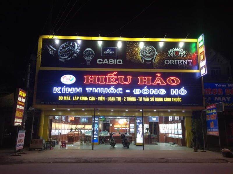 Kính Mắt Hiếu Hảo
