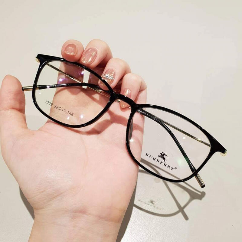 Kính Mắt Hiếu Hảo