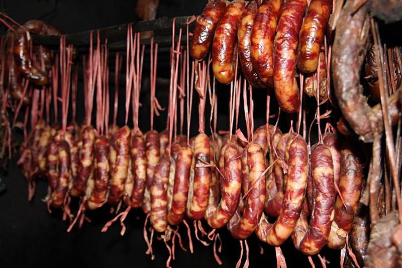 Lạp xưởng tươi
