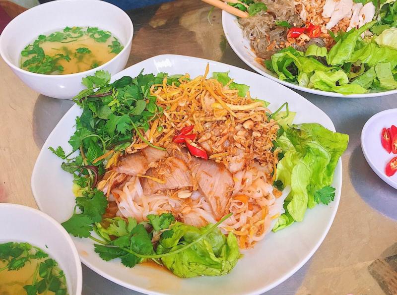 Phở chua