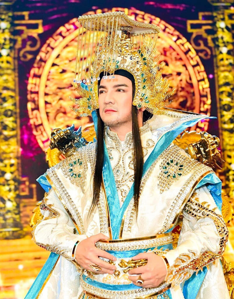 Đàm Vĩnh Hưng rút khỏi vai Ngọc Hoàng trong Táo quân  (26/11/2021)